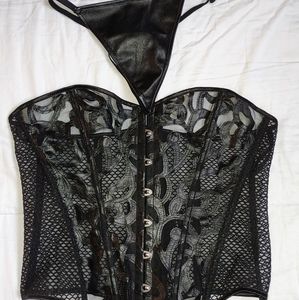 Beautiful sexy  black corset with g-string. Size 4XL
